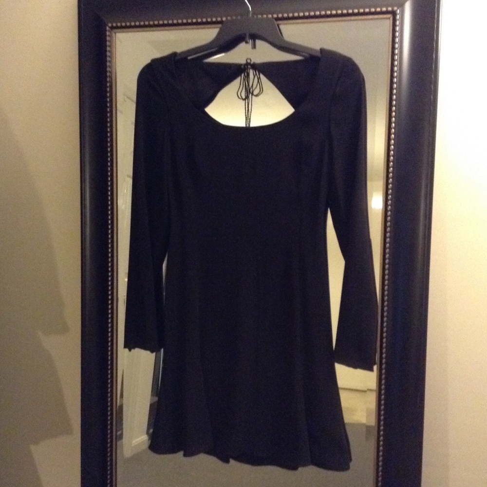 ⭐️FIT & FLARE RACHEL ZOE LBD